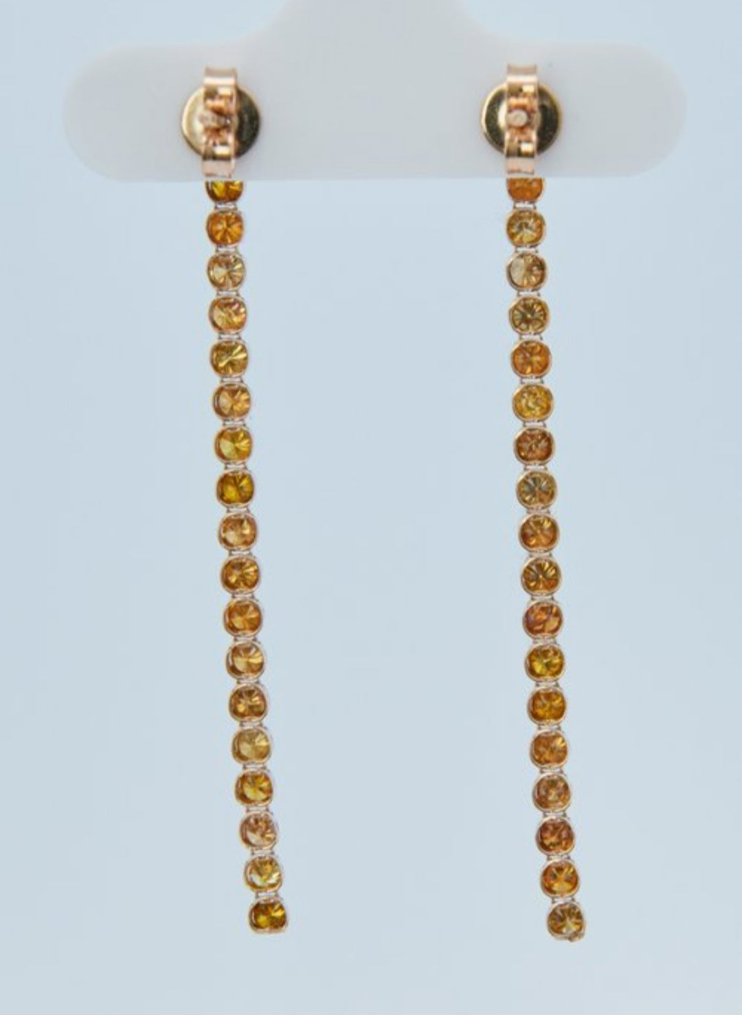 Pendientes de Oro Amarillo 18K con 40 Diamantes Naturales Redondos